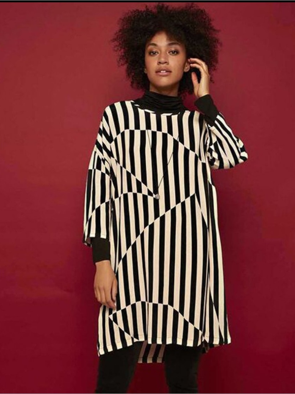 Black & Cream Striped Midi Dress or Tunic Top size Small
